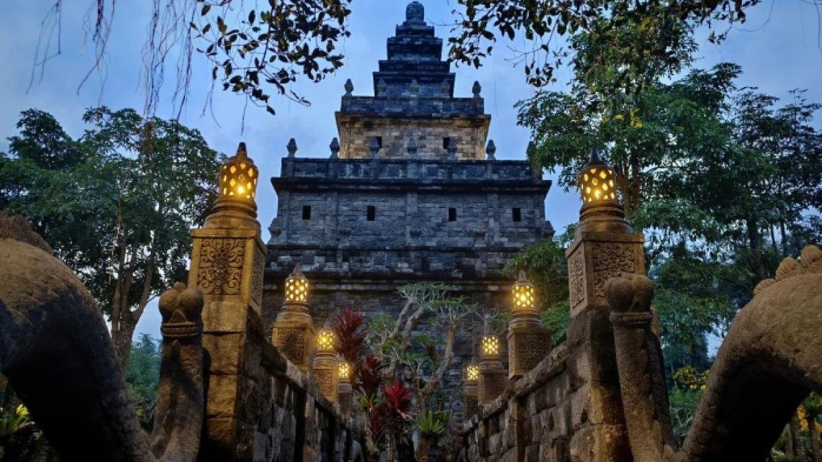 CANDI LEMBAH